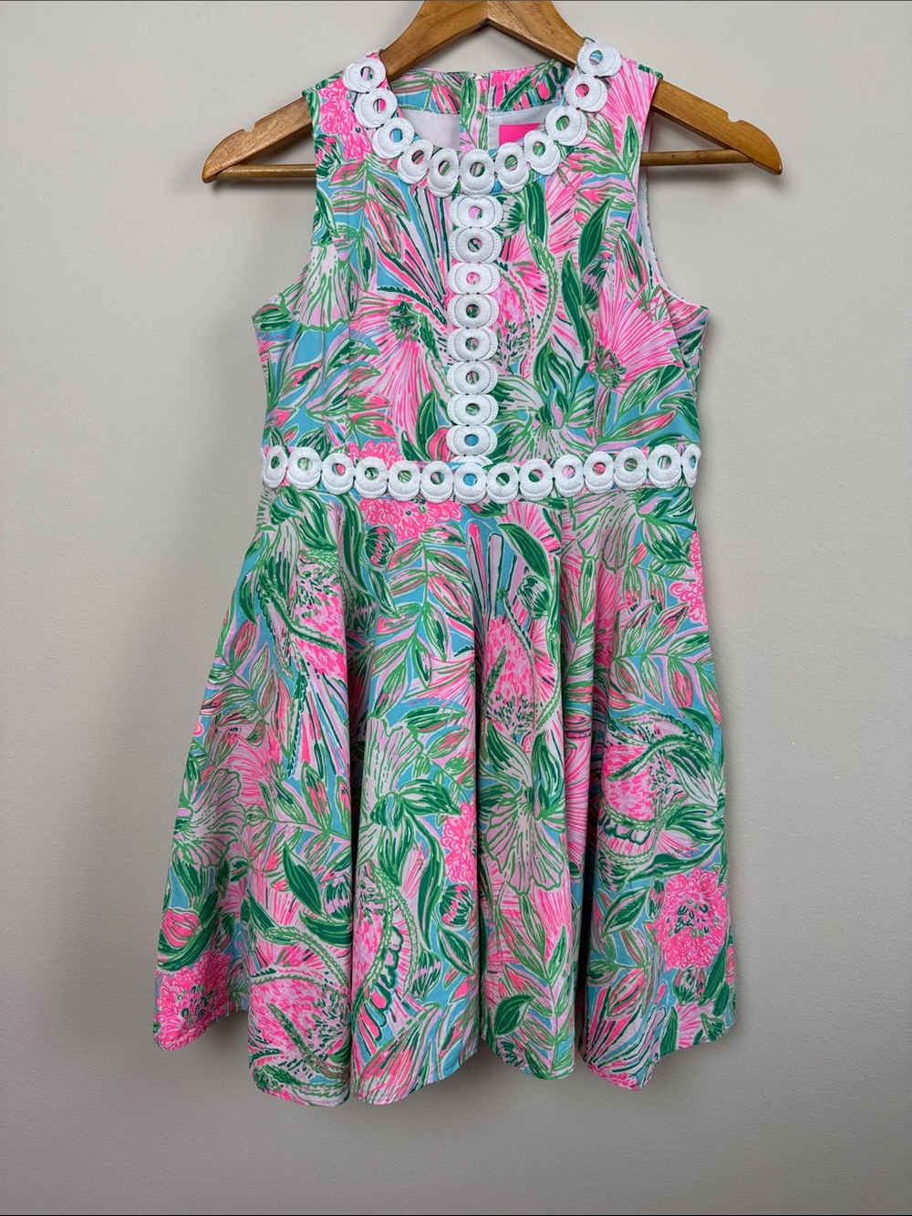 Lilly Pulitzer Girls Idala Dress. Coming in Hot. Size 14.